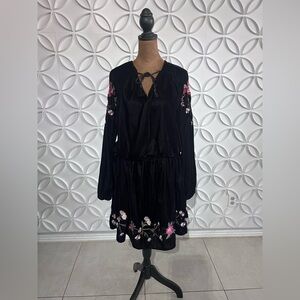 A.N.A. (A New Approach) black velvet embroidered mini dress.size XL 
#7